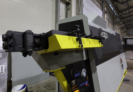 Правильно-гибочный станок АРМАТ 14-2