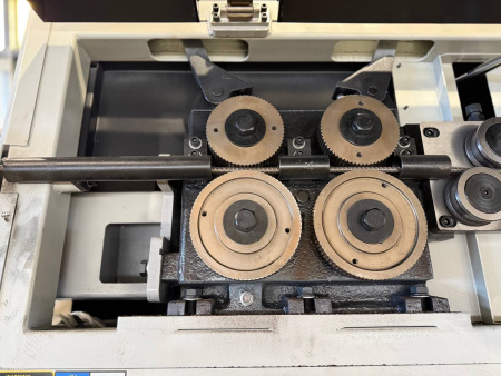 Правильно-гибочный станок SGW12D-3D