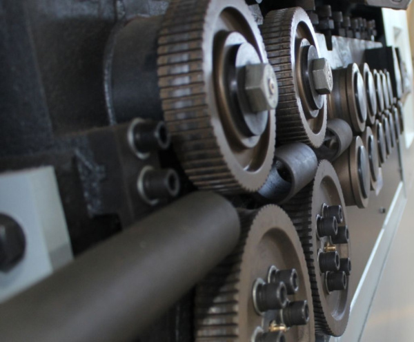 Правильно-гибочный станок АРМАТ 14-2